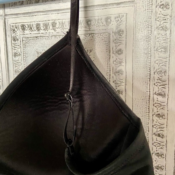 NWOT Sz-36/B Bra in a Minimalist Basic Black, Comfy, Silky, Smooth Fit, No Wires - Picture 14 of 16
